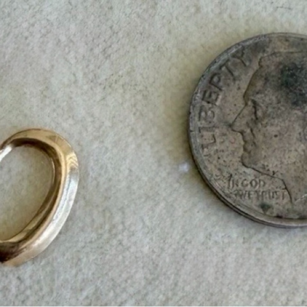 14K Yellow Gold Classic Polished Fine Jewelry Heart Shaped Pendant - Picture 5 of 5